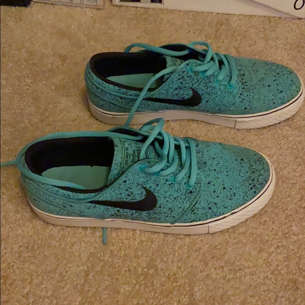 Nike shoes